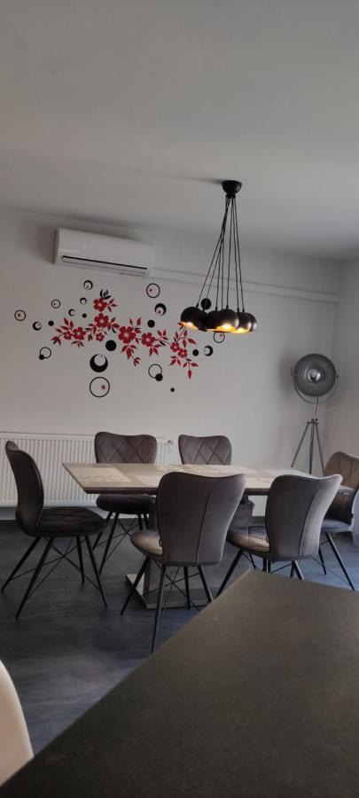 Ikon Apartman Hajdúszoboszló Exteriör bild