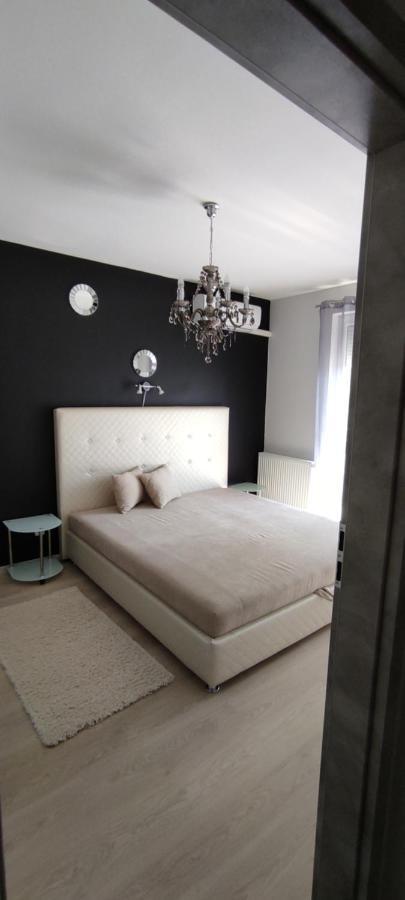 Ikon Apartman Hajdúszoboszló Exteriör bild