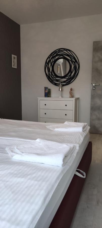 Ikon Apartman Hajdúszoboszló Exteriör bild